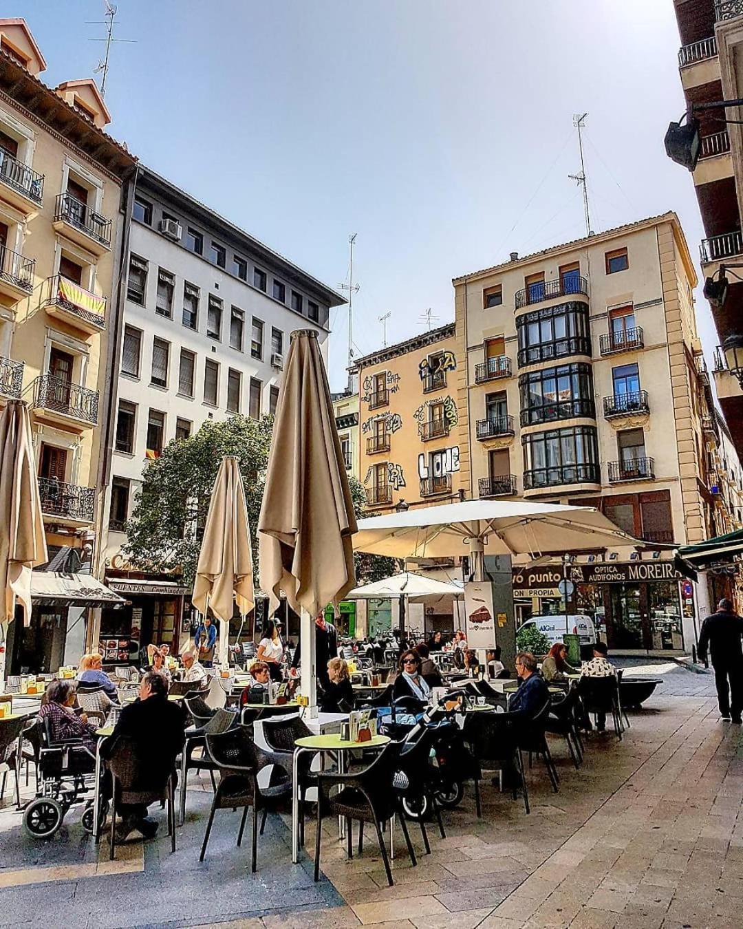 Apartamenticos Plaza Sas I Zaragoza Eksteriør bilde